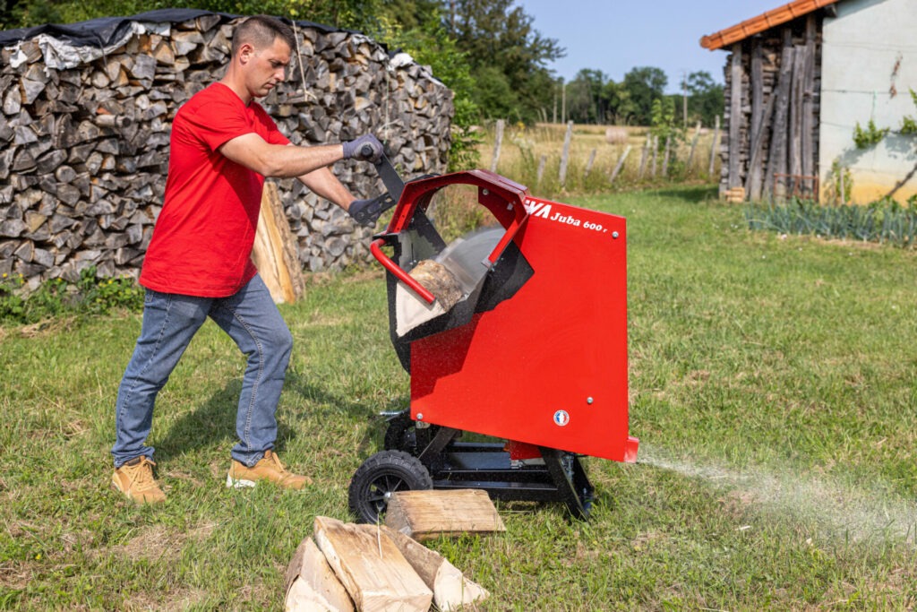 Banc de scie, scie à bois, Beck motoculture à Barbuise dans l'Aube